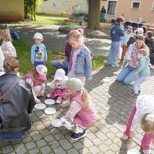 Spotkanie Klubu Rodzinnego. Gry i zabawy na świeżym powietrzu