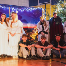 „Boże Narodzenie zaczyna się w sercu”. Jasełka w wykonaniu uczniów